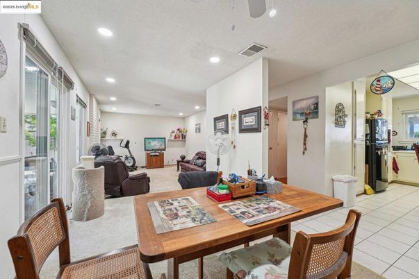 Dining room, Interior, Living room, Recessed Lighting