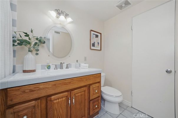 Bathroom, Interior, Tile Countertops