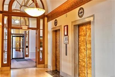 Elevator, Interior, Pendant Lights
