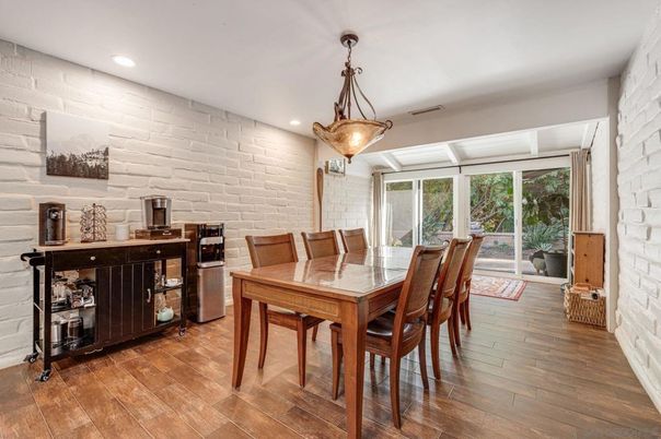 Dining room, Interior, Pendant Lights, Recessed Lighting, Stone Walls, Wood Texture Flooring
