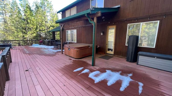 Exterior, Hot Tub
