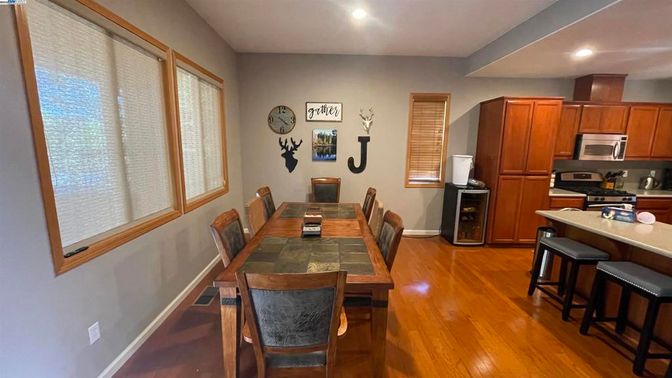 Dining room, Interior, Kitchen, Recessed Lighting, Wood Texture Flooring