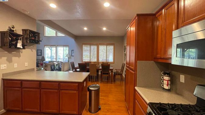 Dining room, Interior, Kitchen, Recessed Lighting, Wood Texture Flooring