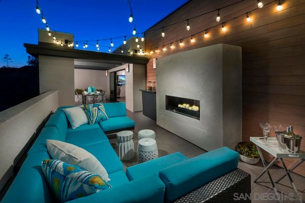 Exterior, Fireplace