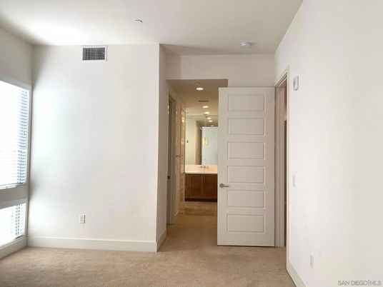 Bathroom, Empty room, Interior, Recessed Lighting