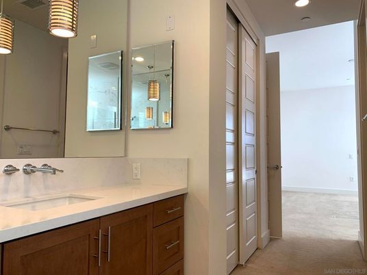 Bathroom, Interior, Pendant Lights, Recessed Lighting