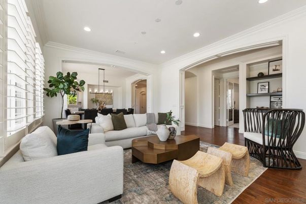 Dining room, Interior, Living room, Pendant Lights, Recessed Lighting, Wood Texture Flooring