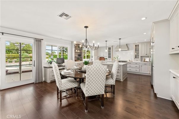 Chandelier, Dining room, Interior, Kitchen, Pendant Lights, Recessed Lighting, Wood Texture Flooring