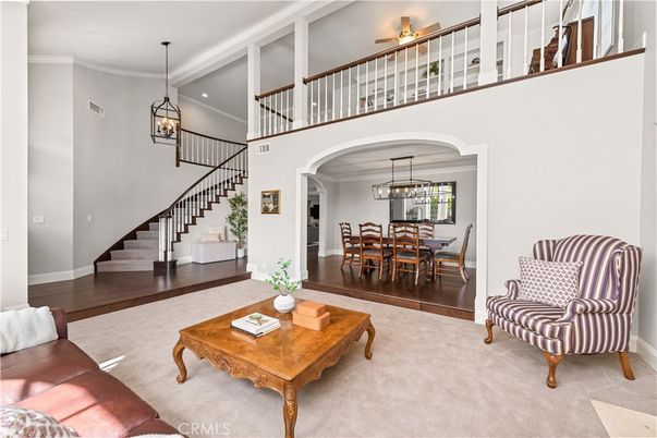 Chandelier, Dining room, Interior, Living room, Pendant Lights, Recessed Lighting