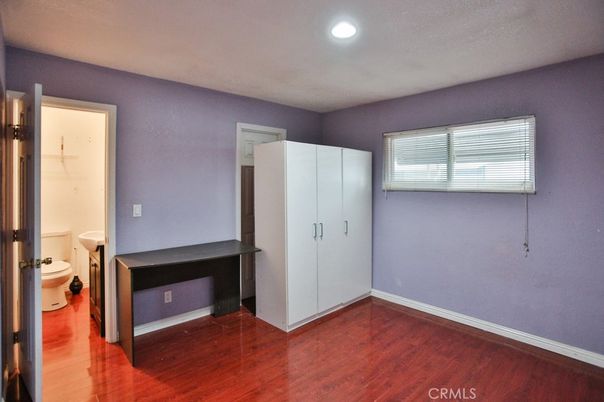 Bathroom, Interior, Recessed Lighting, Wood Texture Flooring