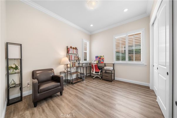 Home Office, Interior, Recessed Lighting, Wood Texture Flooring