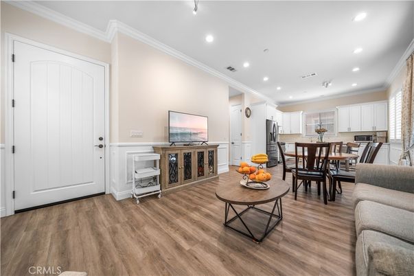 Dining room, Interior, Kitchen, Recessed Lighting, Wood Texture Flooring