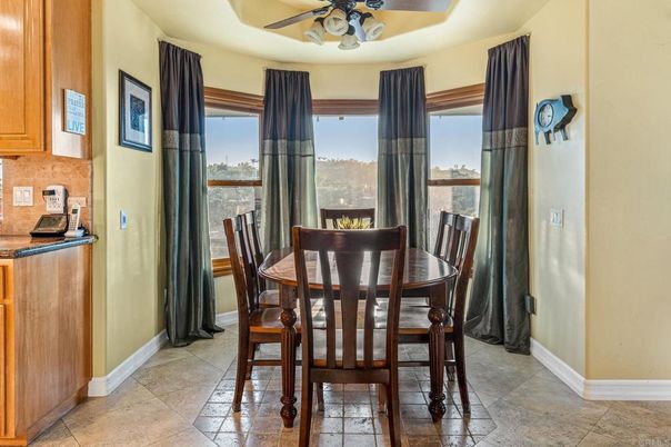 Dining room, Interior