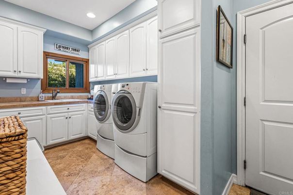 Interior, Recessed Lighting, Washer