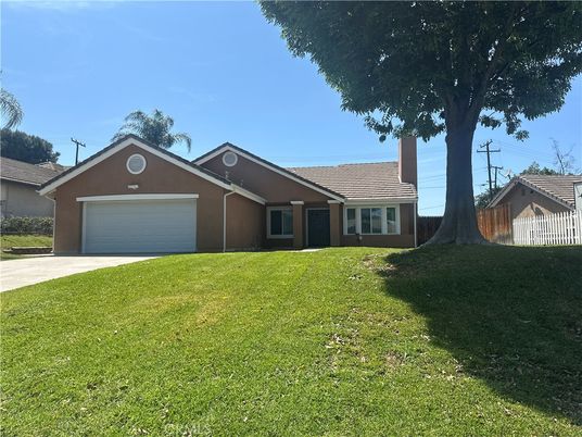 Attached, Backyard, Exterior, Facade, Ranch
