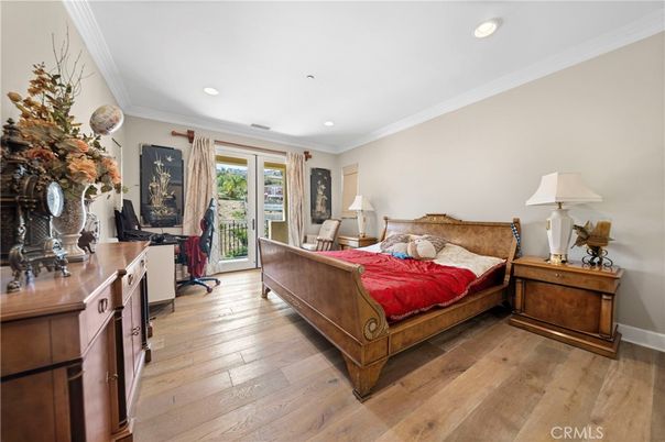 Bedroom, Home Office, Interior, Recessed Lighting, Wood Texture Flooring