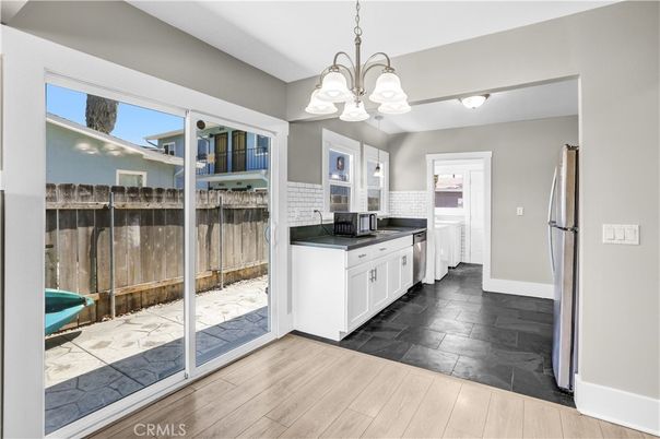 Chandelier, Interior, Kitchen, Wood Texture Flooring