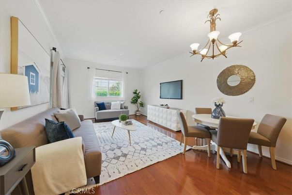 Chandelier, Dining room, Interior, Living room, Wood Texture Flooring