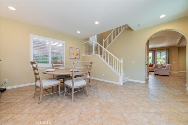 Dining room, Interior, Recessed Lighting