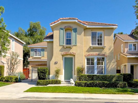 Exterior, Facade, Mediterranean