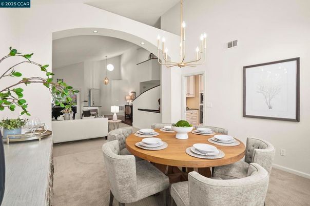 Chandelier, Dining room, Interior, Living room, Pendant Lights, Recessed Lighting