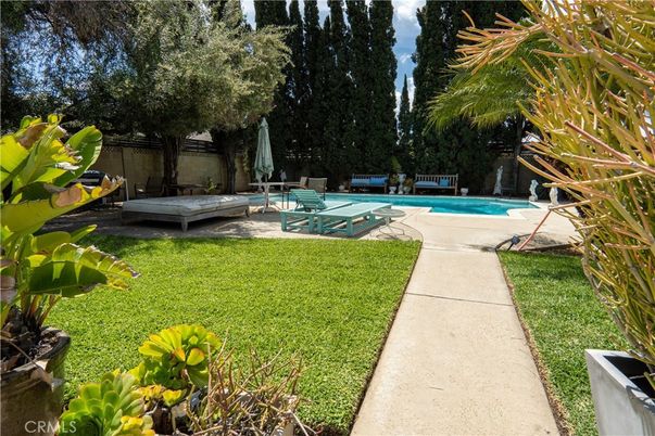 Backyard, Exterior, Pool