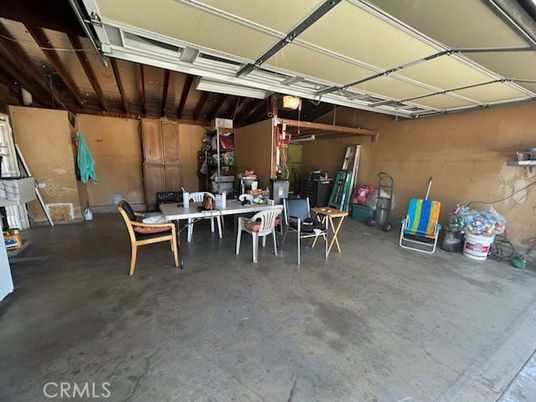 Dining room, Garage, Interior