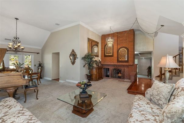 Chandelier, Dining room, Interior, Living room, Piano