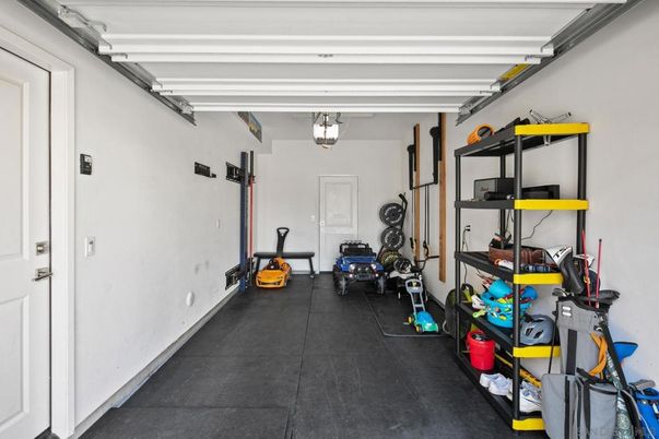 Garage, Interior