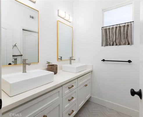 Bathroom, Dual Sink Vanities, Interior, Wood Texture Flooring