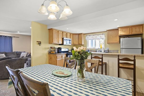 Dining room, Interior, Kitchen, Living room, Recessed Lighting