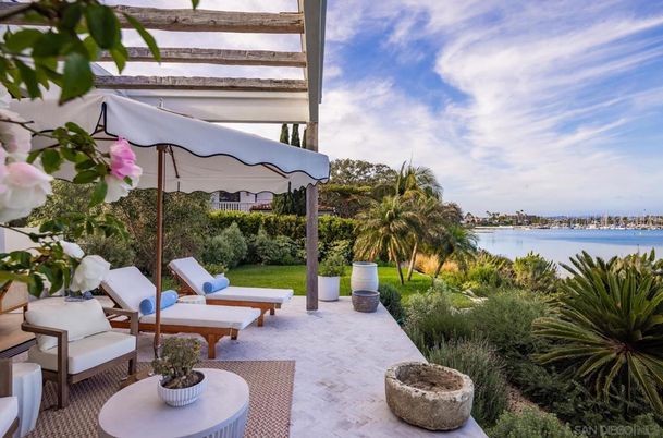 Backyard, Exterior, Water