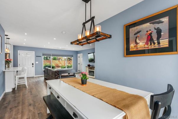 Dining room, Interior, Kitchen, Pendant Lights, Recessed Lighting, Wood Texture Flooring