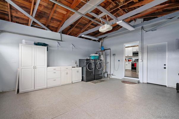Garage, Interior, Washer, Wooden Beams, Wooden Ceilings