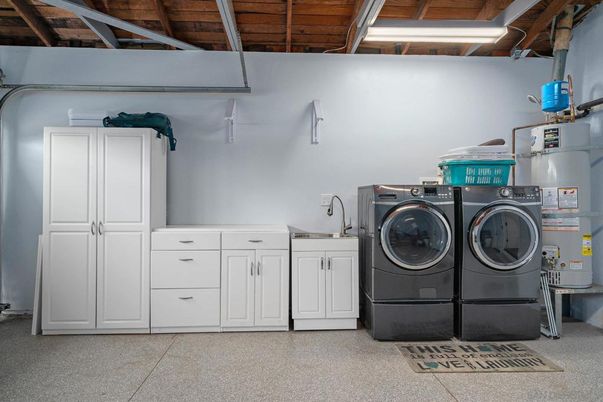 Interior, Washer, Wooden Beams, Wooden Ceilings