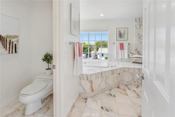 Bathroom, Interior, Marble, Marble Walls, Recessed Lighting