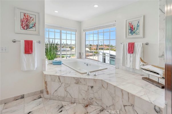 Bathroom, Interior, Marble, Recessed Lighting