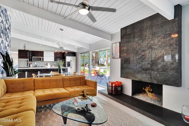 Dining room, Fireplace, Interior, Kitchen, Living room, Pendant Lights