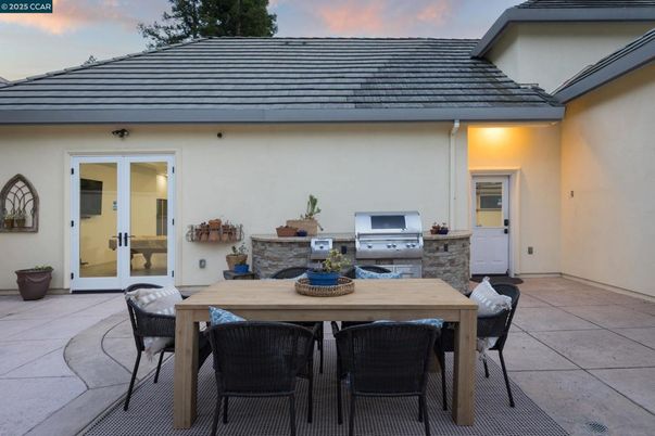 Backyard, Exterior, Facade, French Provincial