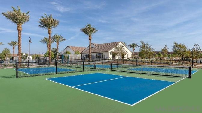 Exterior, Tennis Courts