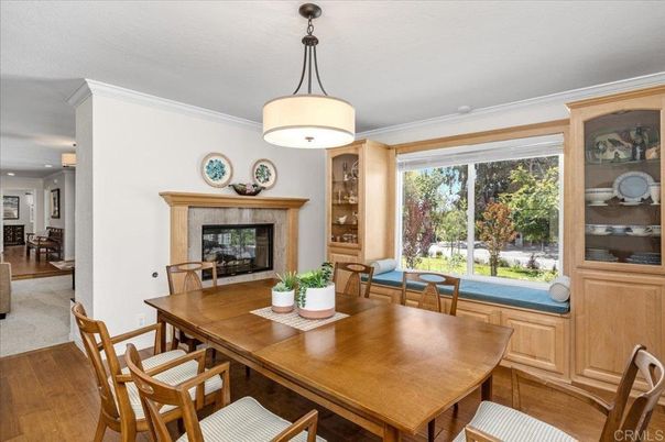 Dining room, Fireplace, Interior, Recessed Lighting, Wood Texture Flooring