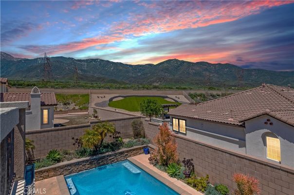 Exterior, Pool, Other