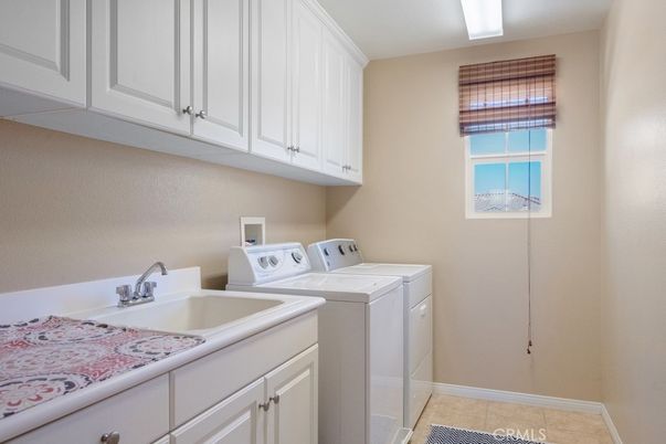Interior, Washer