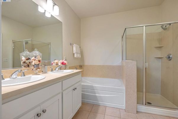 Bathroom, Dual Sink Vanities, Glass Shower, Interior