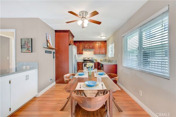 Dining room, Interior, Kitchen, Stainless Steel Appliances, Wood Texture Flooring