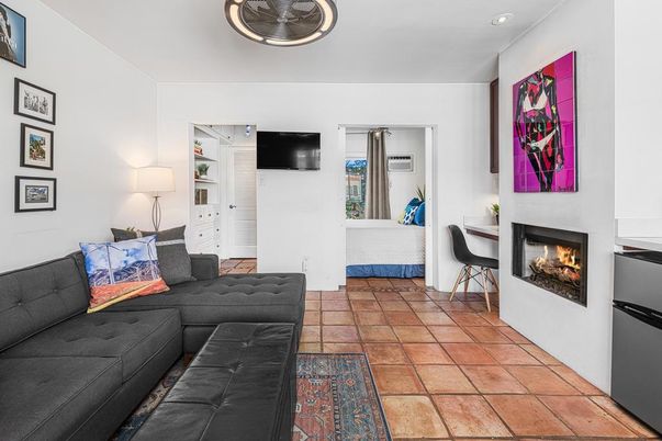 Fireplace, Interior, Living room, Recessed Lighting