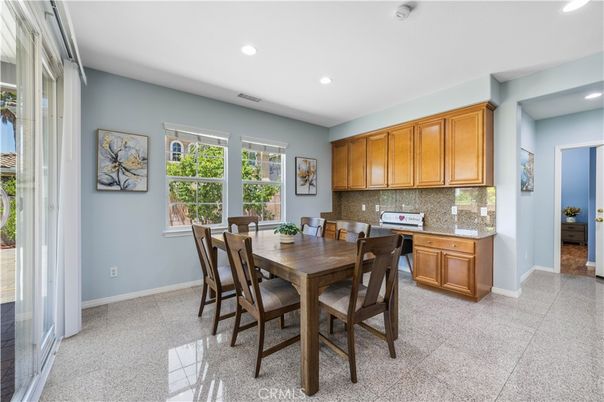 Dining room, Interior, Recessed Lighting