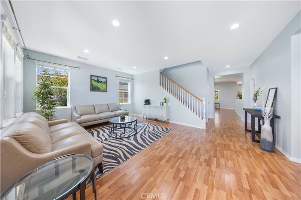 Interior, Living room, Recessed Lighting, Wood Texture Flooring