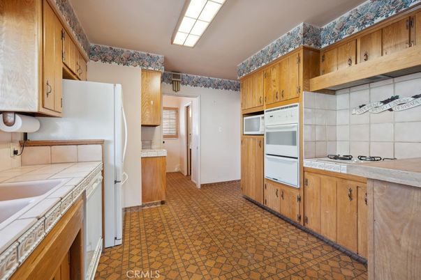 Interior, Kitchen, Tile Countertops
