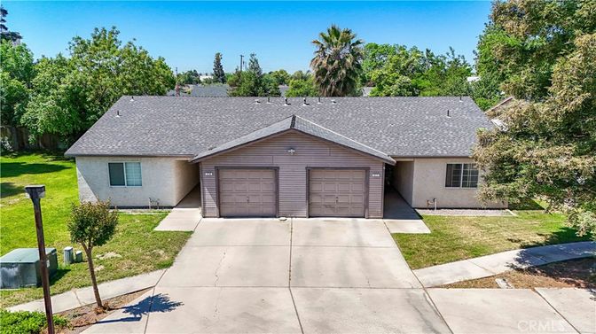 Attached, Exterior, Facade, Ranch
